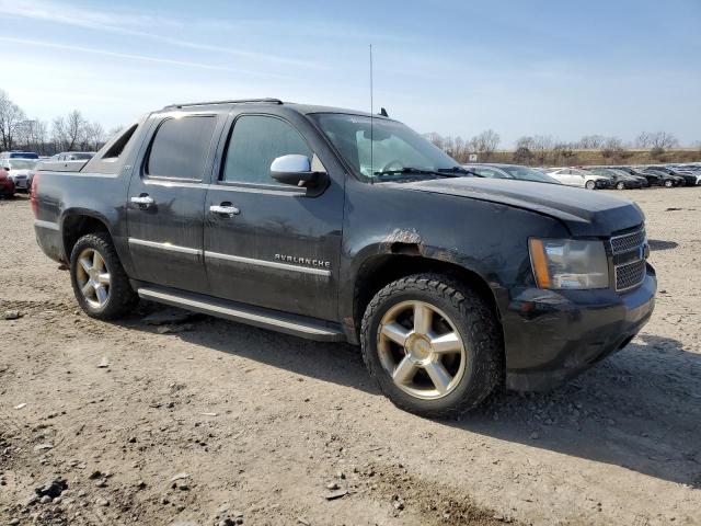 3GNVKGE05AG258357 - 2010 CHEVROLET AVALANCHE LTZ BLACK photo 4