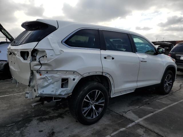 5TDZARFH7KS058743 - 2019 TOYOTA HIGHLANDER LE WHITE photo 3