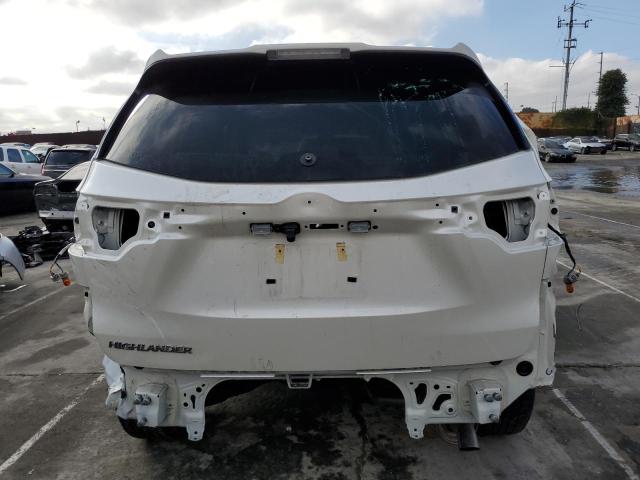 5TDZARFH7KS058743 - 2019 TOYOTA HIGHLANDER LE WHITE photo 6