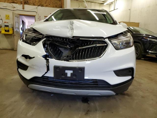 KL4CJASB2LB050450 - 2020 BUICK ENCORE PREFERRED WHITE photo 5