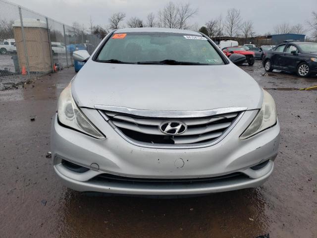 5NPEB4AC2DH751139 - 2013 HYUNDAI SONATA GLS SILVER photo 5