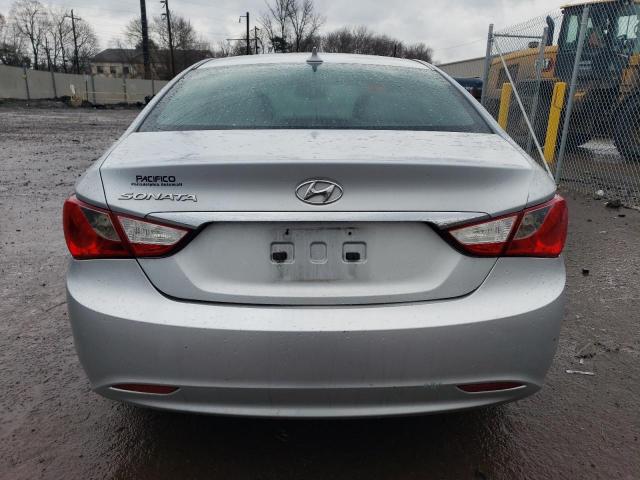 5NPEB4AC2DH751139 - 2013 HYUNDAI SONATA GLS SILVER photo 6