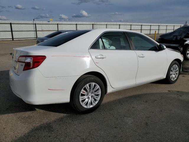 4T1BF1FK4DU229796 - 2013 TOYOTA CAMRY L WHITE photo 3