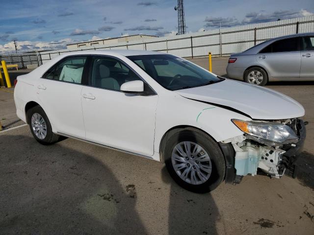 4T1BF1FK4DU229796 - 2013 TOYOTA CAMRY L WHITE photo 4