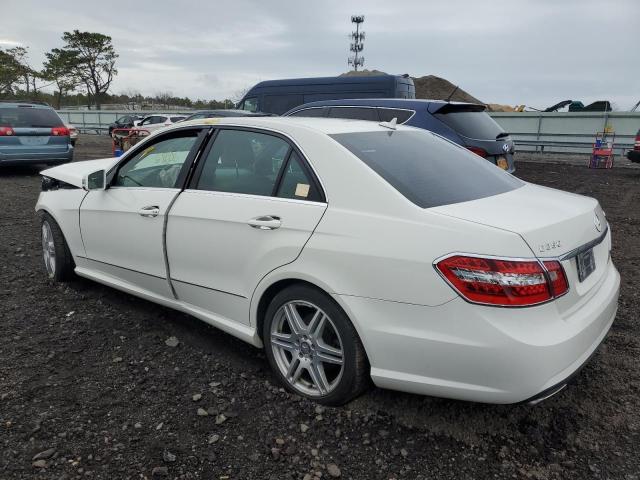 WDDHF8HB9AA239716 - 2010 MERCEDES-BENZ E 350 4MATIC WHITE photo 3