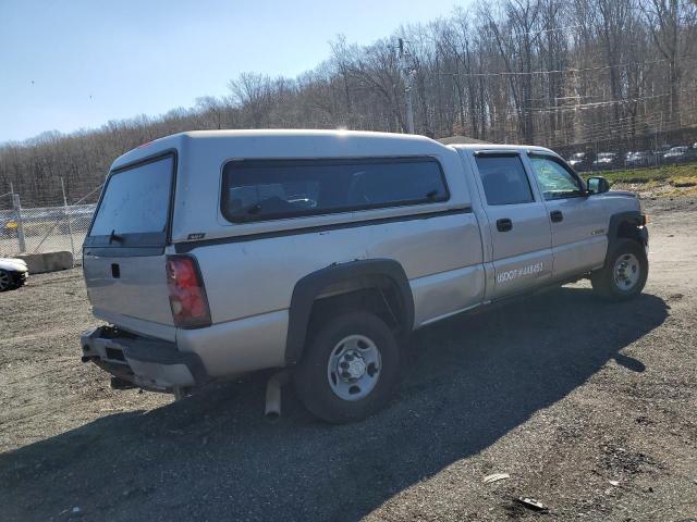 1GCHC23U56F211706 - 2006 CHEVROLET SILVERADO C2500 HEAVY DUTY GRAY photo 3