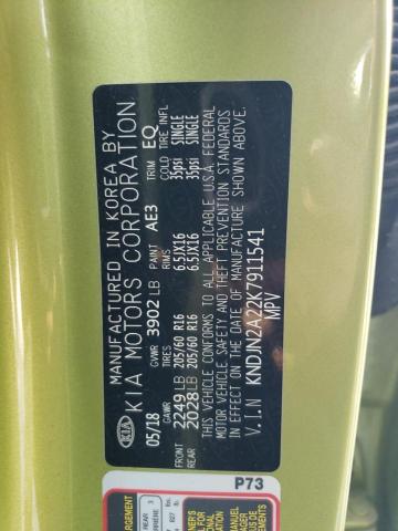 KNDJN2A22K7911541 - 2019 KIA SOUL GREEN photo 13