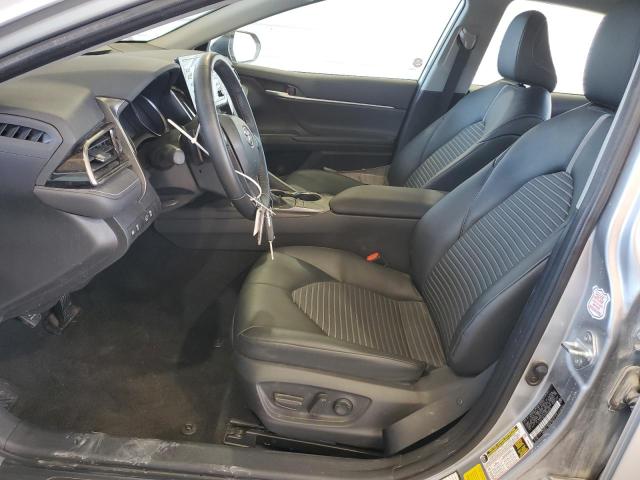 4T1G11AKXPU806900 - 2023 TOYOTA CAMRY SE NIGHT SHADE SILVER photo 7