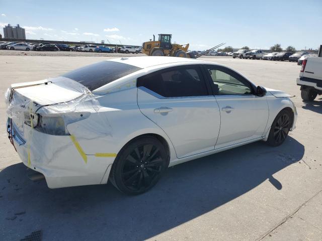 1N4BL4CV3NN357266 - 2022 NISSAN ALTIMA SR WHITE photo 3