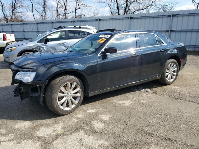 2017 CHRYSLER 300 LIMITED, 