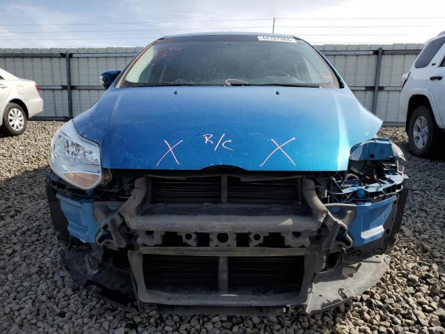 1FADP3K22EL374750 - 2014 FORD FOCUS SE BLUE photo 5