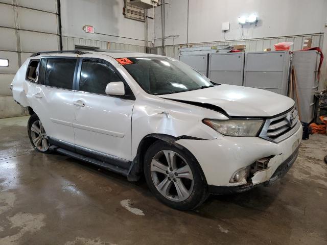 5TDBK3EHXDS215441 - 2013 TOYOTA HIGHLANDER BASE WHITE photo 4