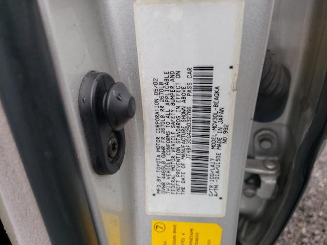 JTHBF30G425032766 - 2002 LEXUS ES 300 SILVER photo 12