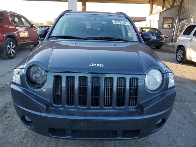 1J8FF47W97D389937 - 2007 JEEP COMPASS BLUE photo 5