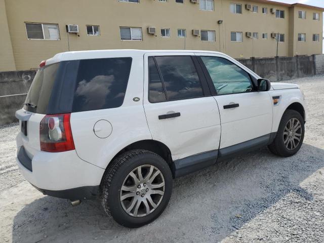 SALFP24N78H039522 - 2008 LAND ROVER LR2 SE WHITE photo 3