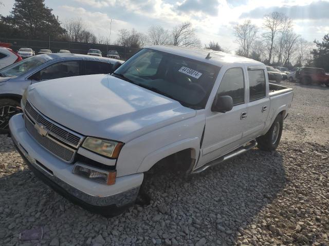 2GCEK13Z271174358 - 2007 CHEVROLET SILVERADO K1500 CLASSIC CREW CAB WHITE photo 1