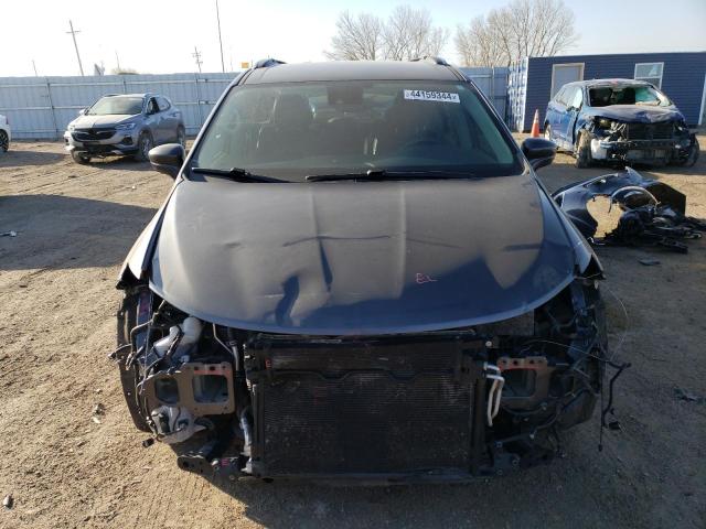 2C4RC1EG8JR197369 - 2018 CHRYSLER PACIFICA TOURING L PLUS GRAY photo 5