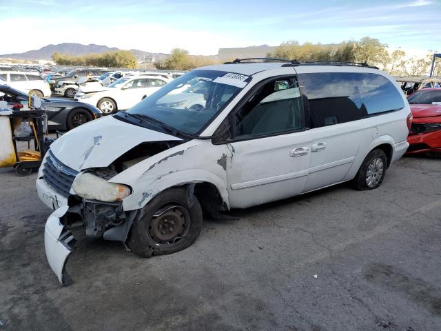 2C4GP44R65R306840 - 2005 CHRYSLER TOWN & COU LX WHITE photo 1