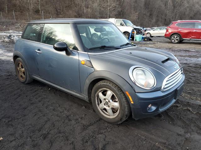 WMWMF3C55ATZ64356 - 2010 MINI COOPER BLUE photo 4
