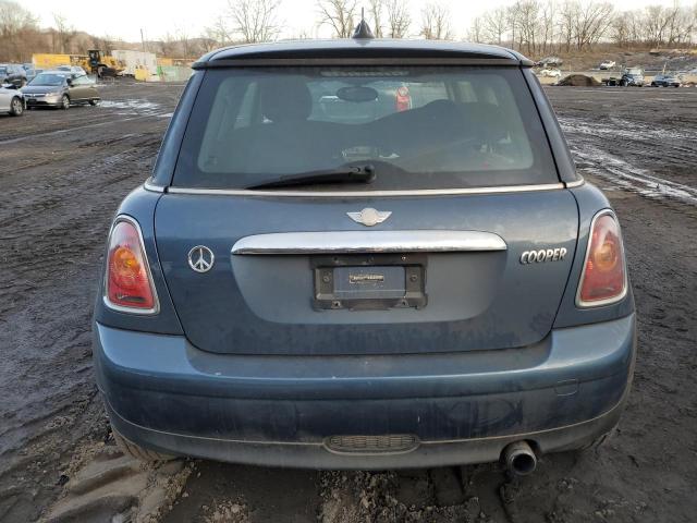 WMWMF3C55ATZ64356 - 2010 MINI COOPER BLUE photo 6