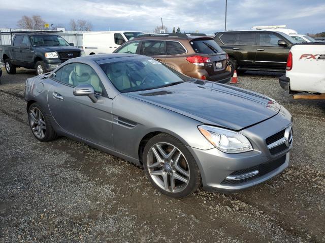 WDDPK4HA7EF077956 - 2014 MERCEDES-BENZ SLK 250 SILVER photo 4