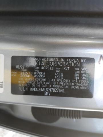 KNDJ23AU7N7827641 - 2022 KIA SOUL LX SILVER photo 13