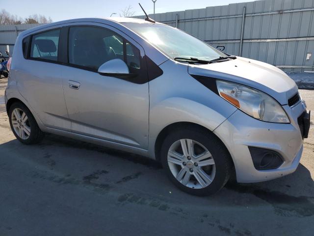 KL8CD6S93DC611492 - 2013 CHEVROLET SPARK 1LT SILVER photo 4