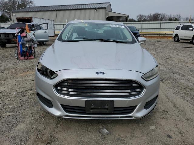 3FA6P0H70GR377435 - 2016 FORD FUSION SE SILVER photo 5