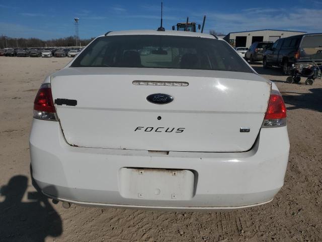 1FAHP35N38W280581 - 2008 FORD FOCUS SE WHITE photo 6