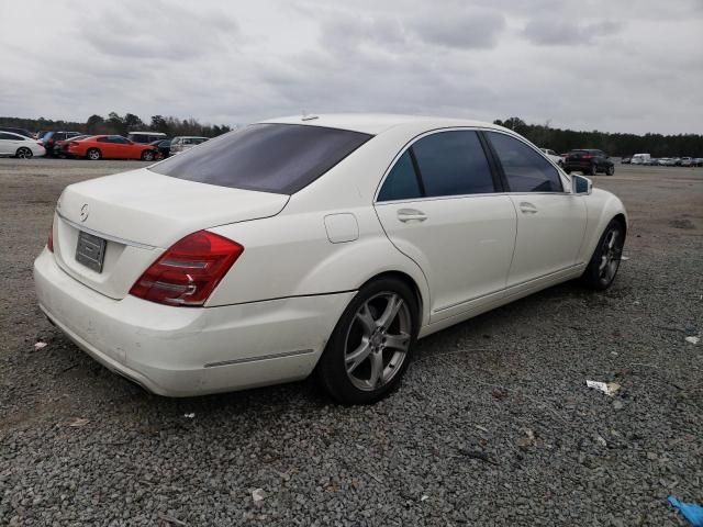 WDDNG7DBXDA492435 - 2013 MERCEDES-BENZ S 550 WHITE photo 3