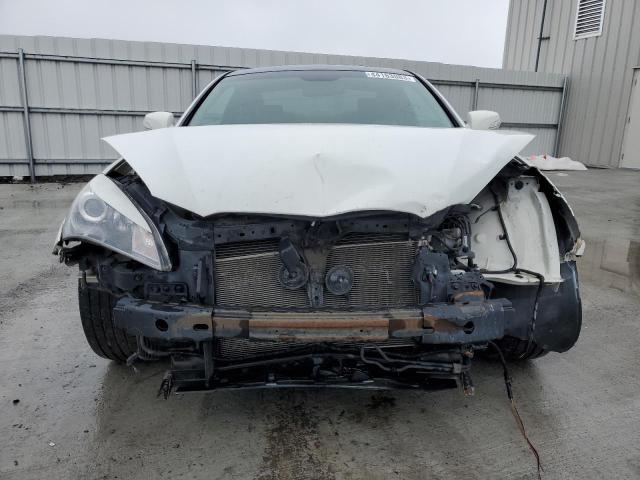 KMHHU6KH7CU075462 - 2012 HYUNDAI GENESIS CO 3.8L WHITE photo 5