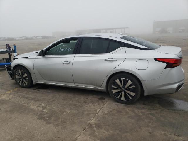 1N4BL4DV2KC131354 - 2019 NISSAN ALTIMA SV SILVER photo 2