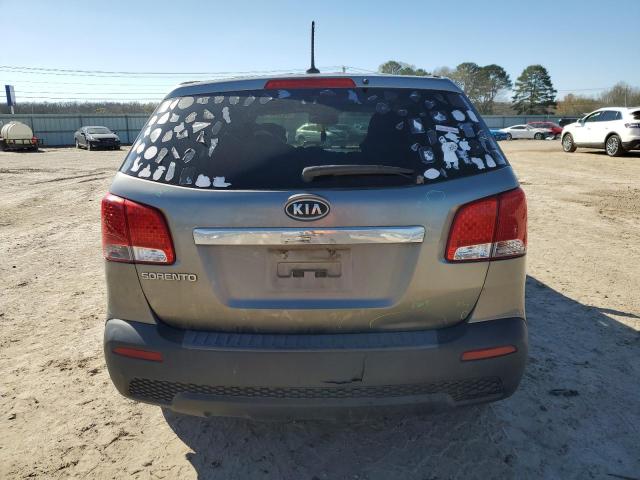 5XYKT3A10BG183535 - 2011 KIA SORENTO BASE GRAY photo 6