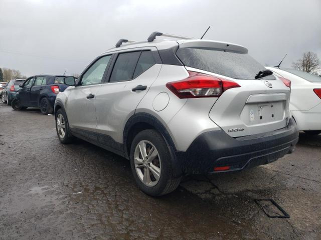 3N1CP5CU1JL540100 - 2018 NISSAN KICKS S SILVER photo 2