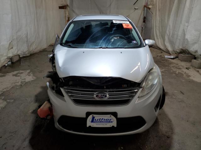 3FADP4BJ5DM193166 - 2013 FORD FIESTA SE SILVER photo 5