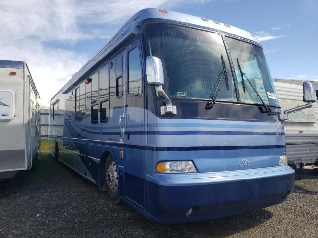 4SLF4JR17Y1170832 - 2000 BEAV MOTORHOME BLUE photo 1