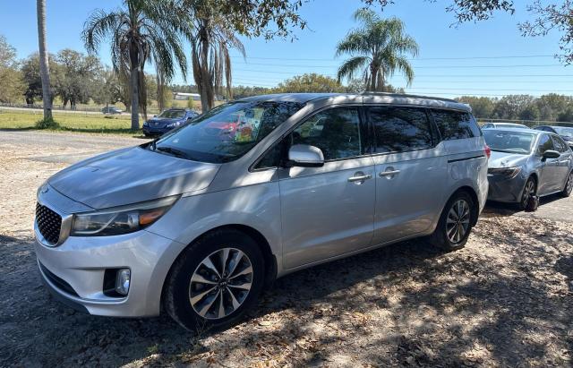 KNDMC5C18F6050631 - 2015 KIA SEDONA EX SILVER photo 2