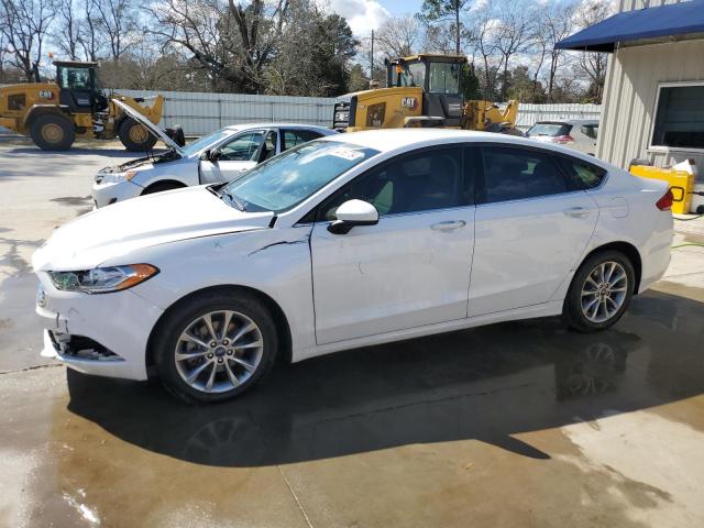 3FA6P0H77HR414658 - 2017 FORD FUSION SE WHITE photo 1