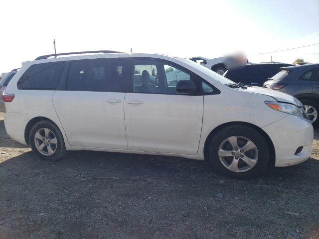 5TDKK3DC4FS653235 - 2015 TOYOTA SIENNA LE WHITE photo 4