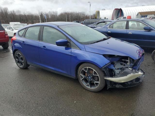 1FAHP3K20CL434717 - 2012 FORD FOCUS SE BLUE photo 4