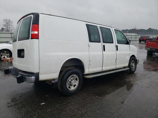 1GCWGAFG1J1905357 - 2018 CHEVROLET EXPRESS G2 WHITE photo 3