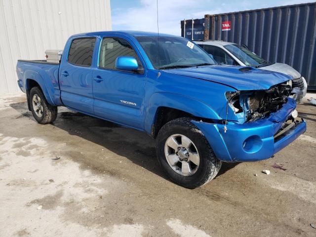 5TEMU52N56Z260379 - 2006 TOYOTA TACOMA DOUBLE CAB LONG BED BLUE photo 4