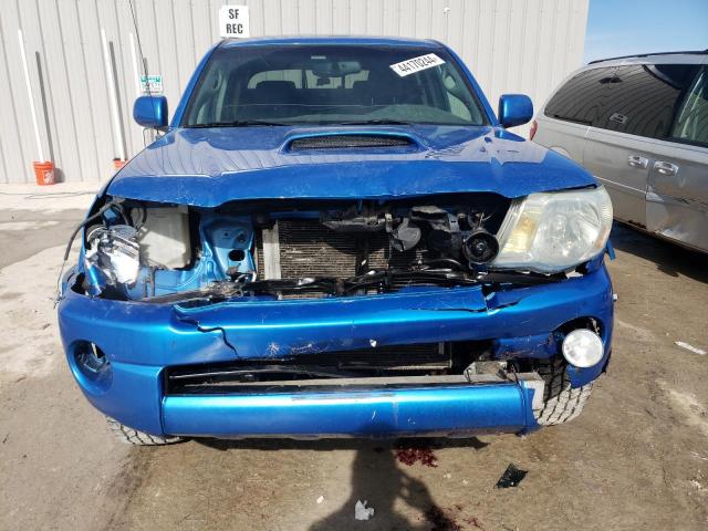 5TEMU52N56Z260379 - 2006 TOYOTA TACOMA DOUBLE CAB LONG BED BLUE photo 5