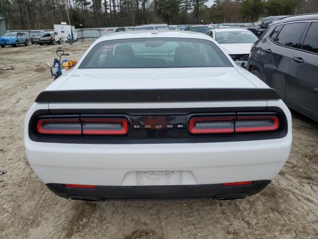 2C3CDZFJ4KH687864 - 2019 DODGE CHALLENGER R/T SCAT PACK WHITE photo 6
