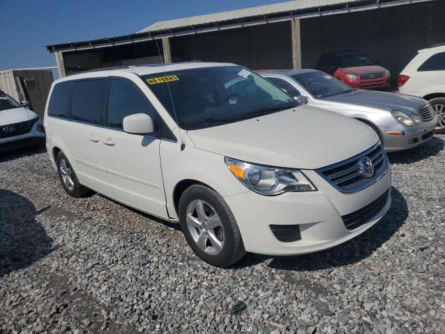 2C4RVACG7CR321521 - 2012 VOLKSWAGEN ROUTAN SEL WHITE photo 4