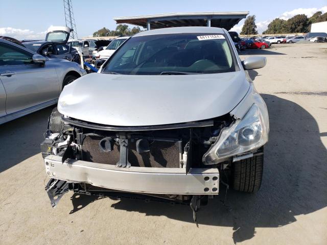 1N4AL3AP8FN384071 - 2015 NISSAN ALTIMA 2.5 SILVER photo 5