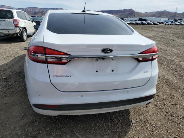 3FA6P0H71HR294470 - 2017 FORD FUSION SE WHITE photo 6