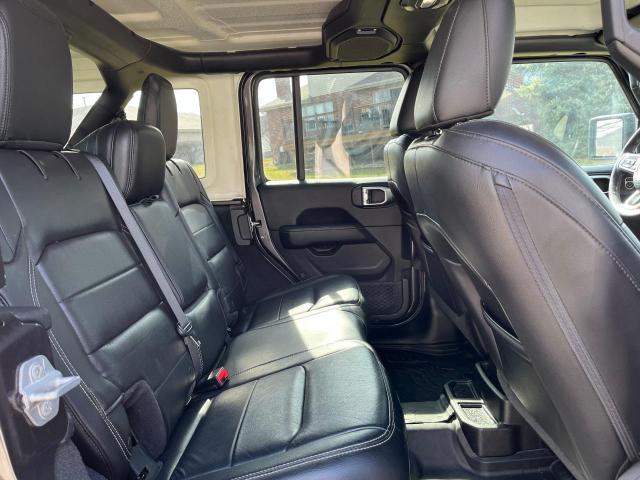 1C4HJXEN0JW332662 - 2018 JEEP WRANGLER U SAHARA CHARCOAL photo 6