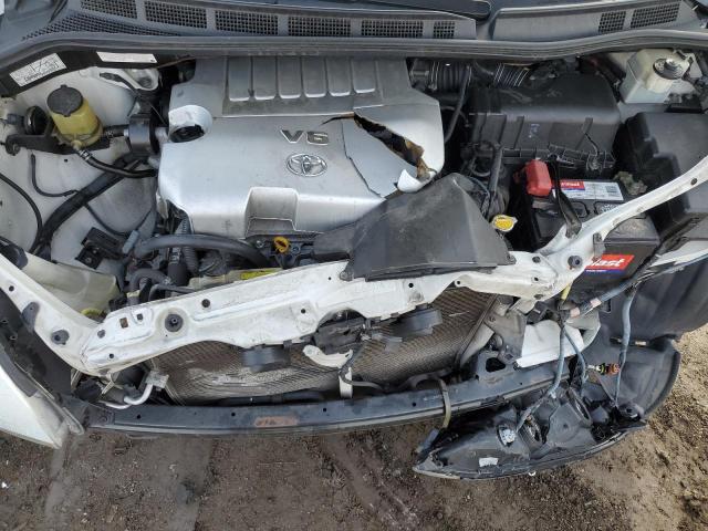 5TDZK22C58S180251 - 2008 TOYOTA SIENNA XLE WHITE photo 12