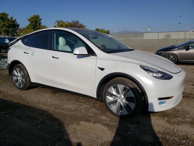 5YJYGDEE9MF172979 - 2021 TESLA MODEL Y WHITE photo 4